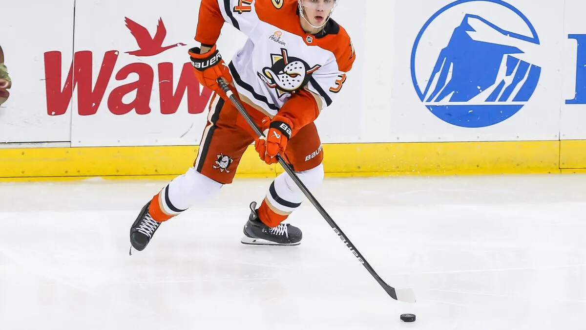 The Pavel Mintyukov trade to Philadelphia Flyers: Why a deal makes perfect sense for both teams - Article Analysis sur NHL Insight