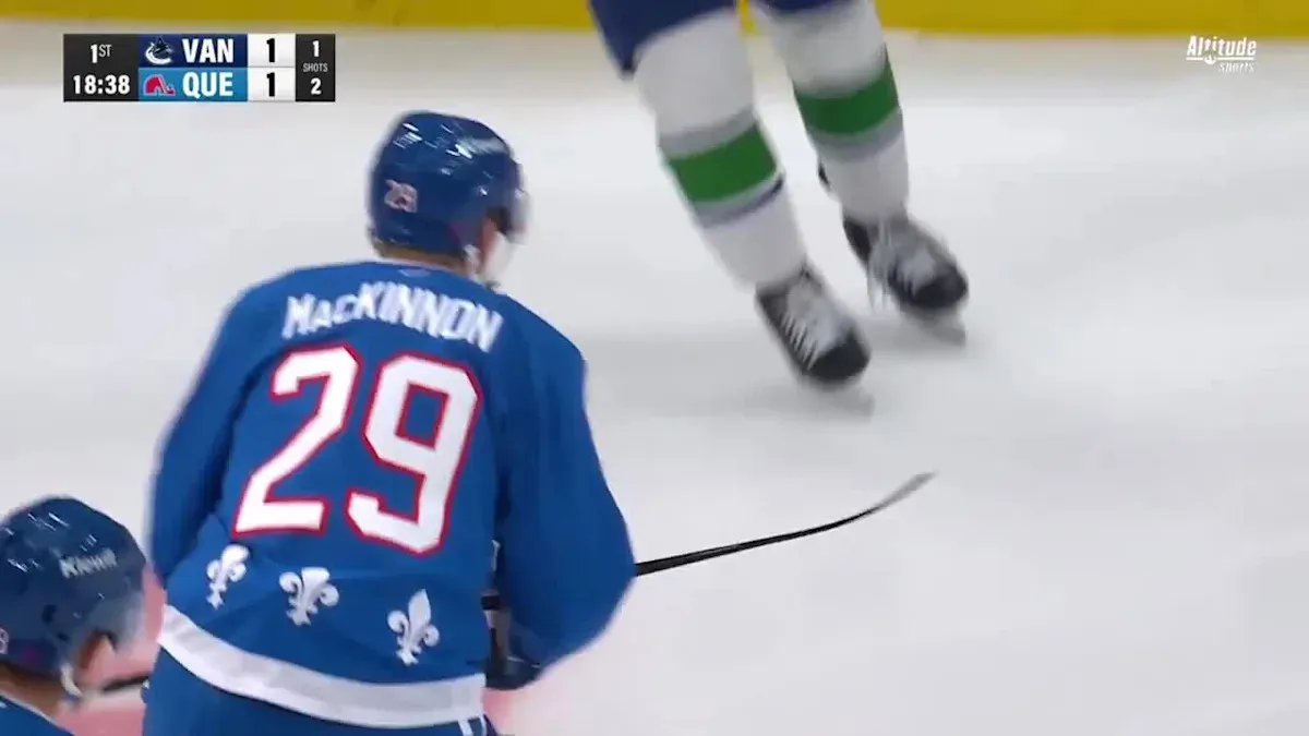 nathan-mackinnon-50-goal-milestone_4.jpg