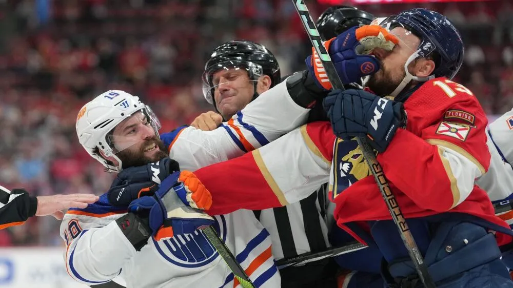 Are NHL Fights a Waste of Time? An Analysis of Attendance, Momentum, Health, and Modern Hockey - Article Analysis sur NHL Insight
