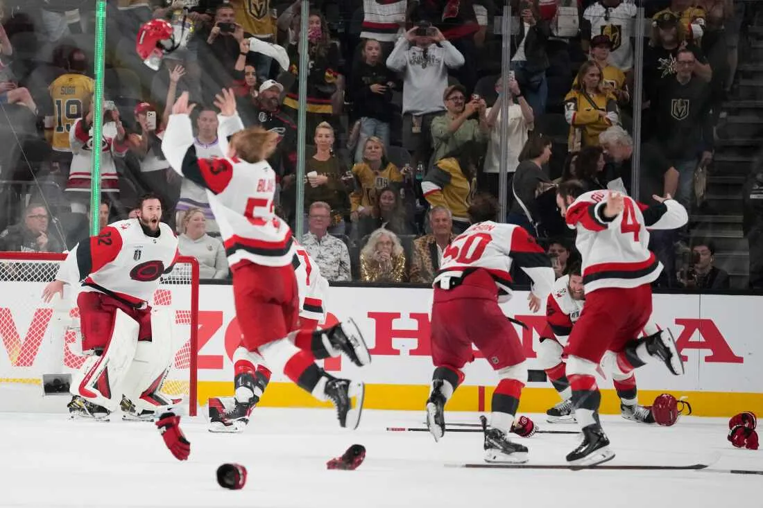 Karlsson injury shifts 2026 final momentum to hurricanes - Article Analysis sur NHL Insight