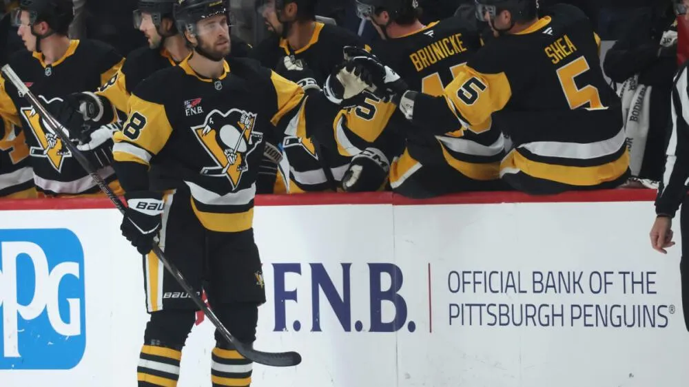 NHL morning recap november 10 2025: Overtime thriller and historic performances highlight Sunday&#039;s action - Article News sur NHL Insight
