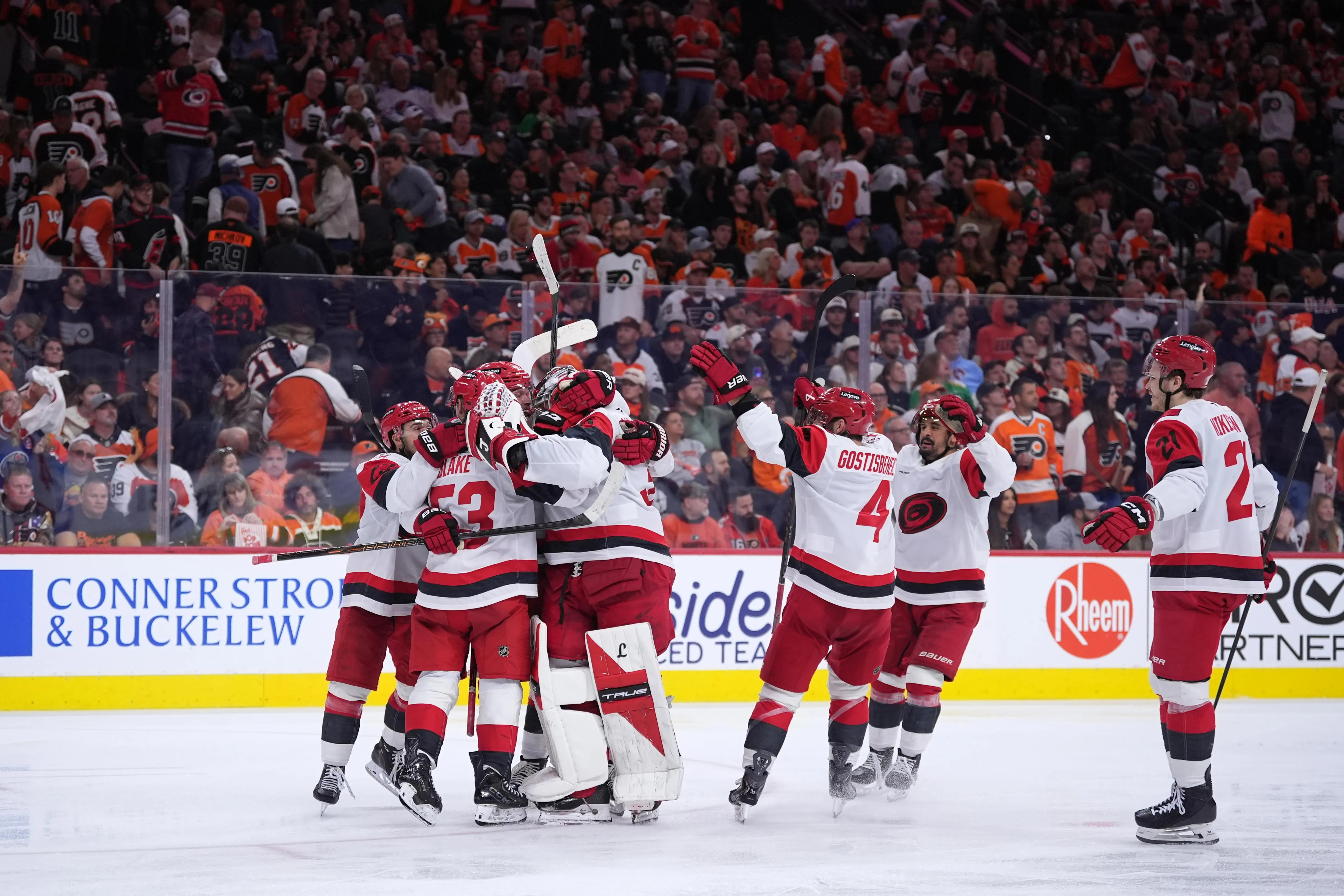 NHL Playoffs Tracker: Series Results, Top Scorers, May 8 Schedule - Article News sur NHL Insight