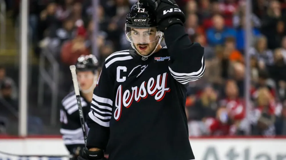 Nico Hischier as a Selke Trophy Contender in 2025-26 - Article News sur NHL Insight