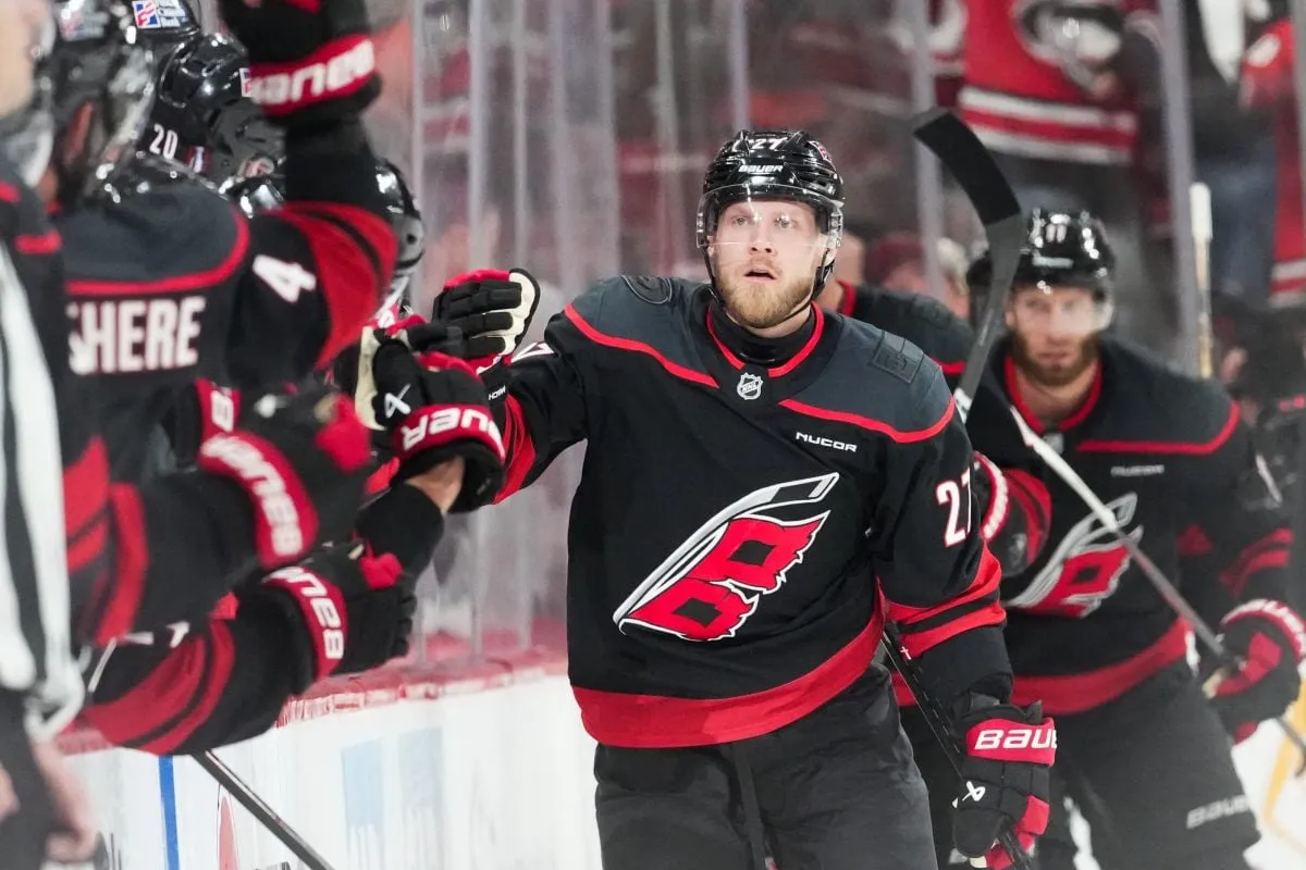 Nikolaj Ehlers game 2 outburst 2026 powers hurricanes forward - Article News sur NHL Insight