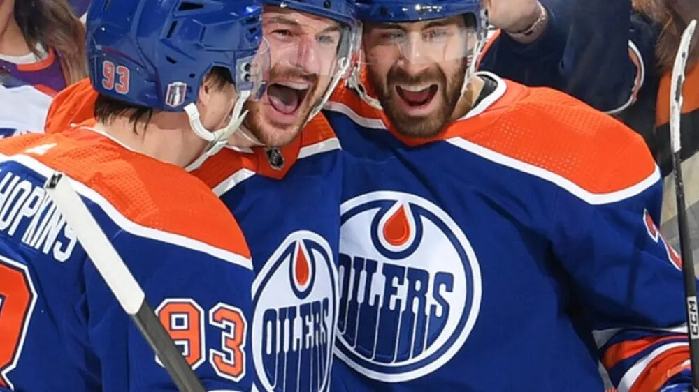 The Edmonton Oilers Jumpstart Season 2025-26: Training Camp, Roster Decisions, and Championship Outlook - Article Draft & Prospects sur NHL Insight