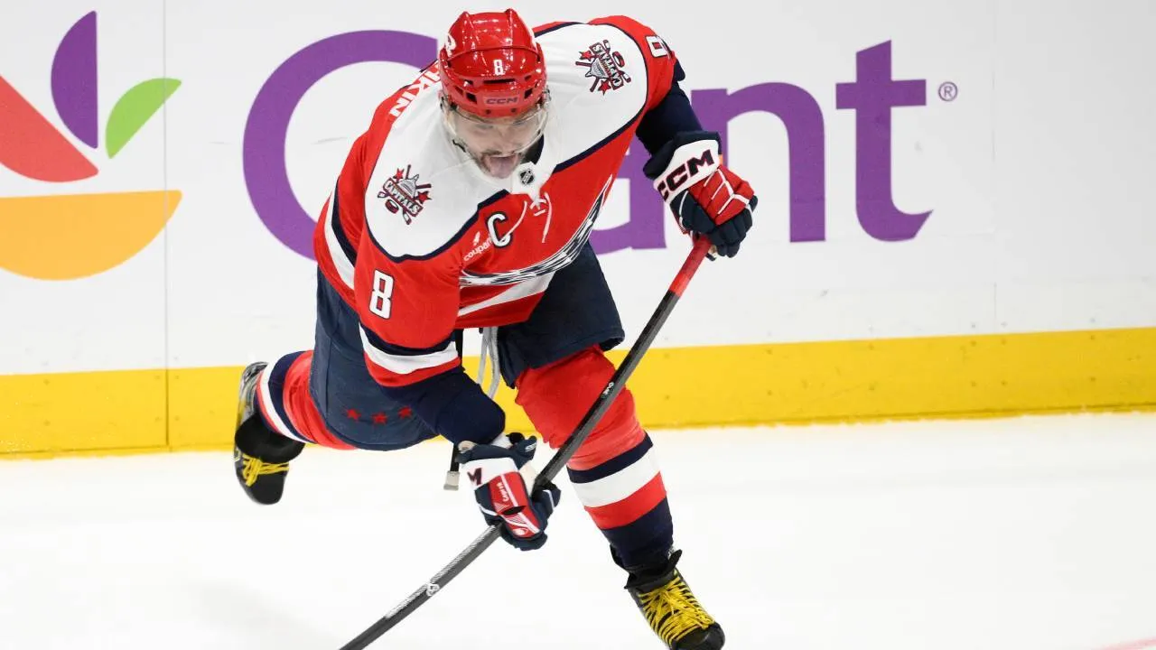 Ovechkin reaches 1,000 career NHL goals in overtime loss to Avalanche - Article News sur NHL Insight
