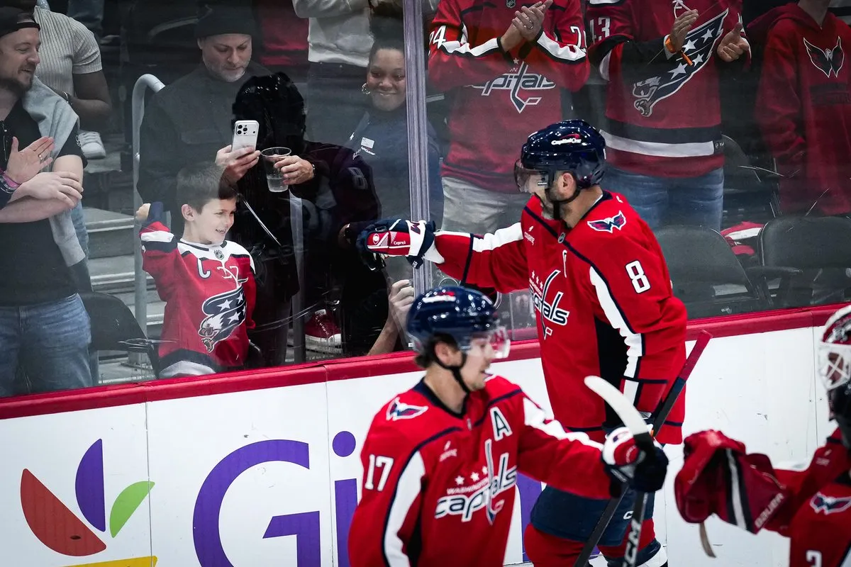 Alex Ovechkin reaches 30-goal mark for record-extending 20th season in Capitals' win over Flyers - Article News sur NHL Insight