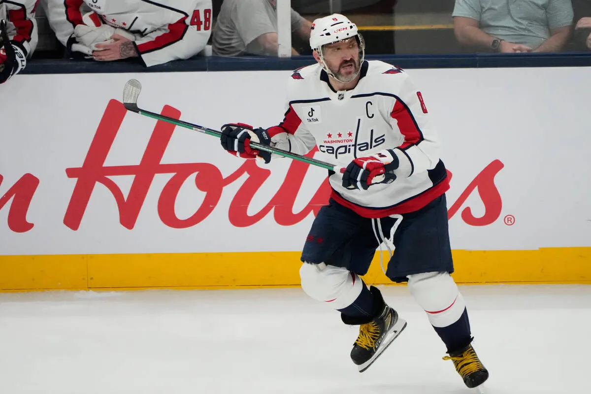 Ovechkin re-signs: 40-year-old goal leader stays with Capitals - Article News sur NHL Insight