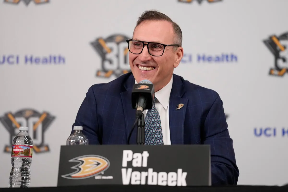 Ducks extend GM Pat Verbeek to multiyear deal - Article News sur NHL Insight