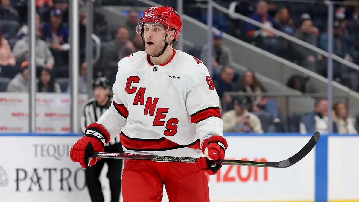 Rantanen faces Hurricanes for first time with Dallas Stars - Article News sur NHL Insight