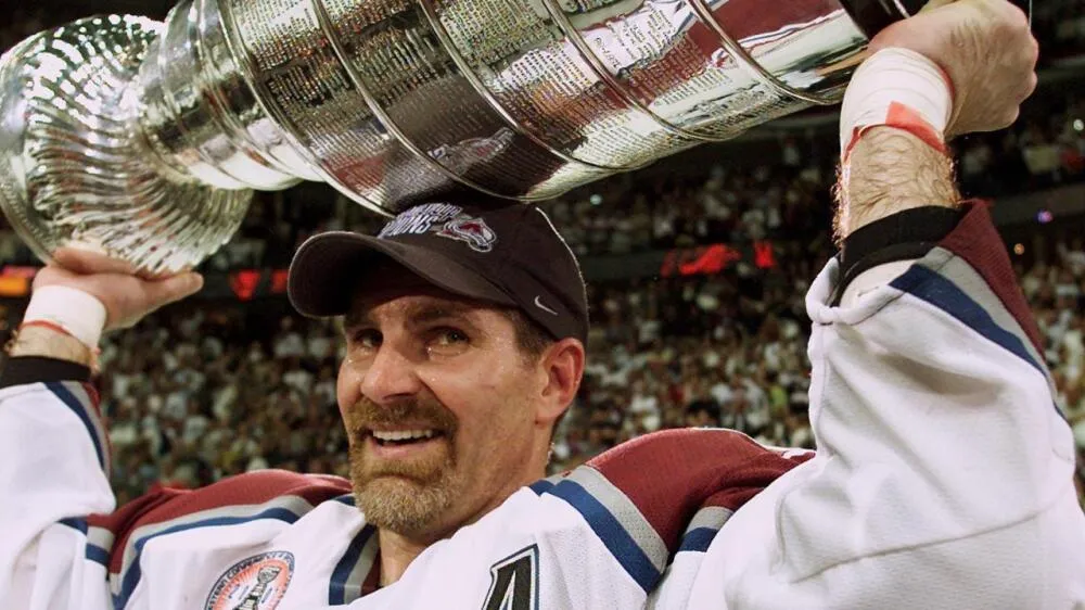 Ray Bourque: The NHL’s All-Time Leading Defenseman in Points - Article Analysis sur NHL Insight