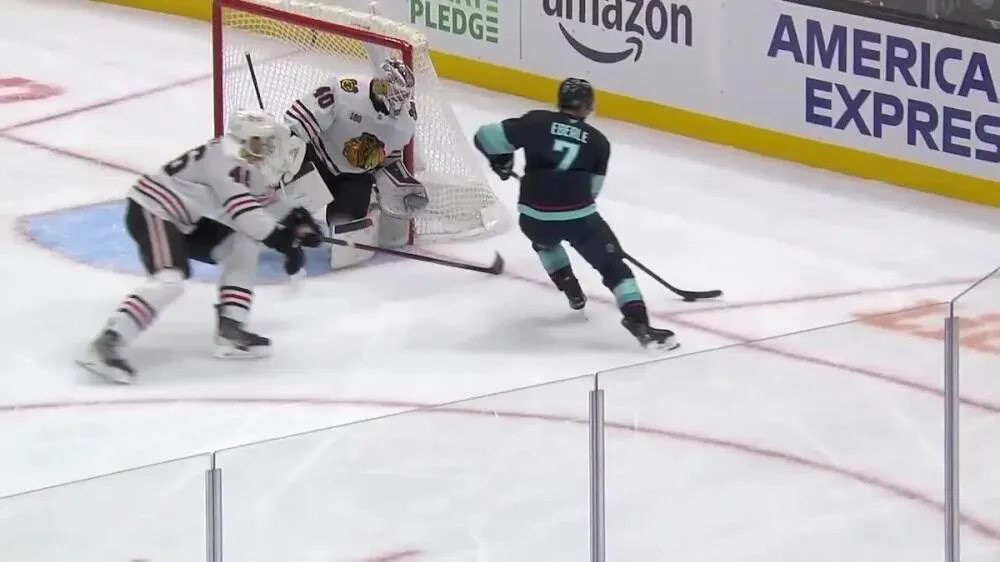 Seattle Kraken defeat Chicago Blackhawks 3-1 to snap losing streak - Article News sur NHL Insight