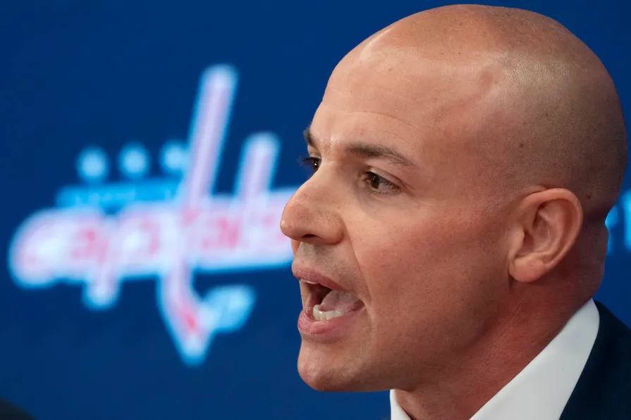 Spencer Carbery Holds Ninth In 2026 Nhl Coach Rankings - Article Analysis en vedette sur NHL Insight