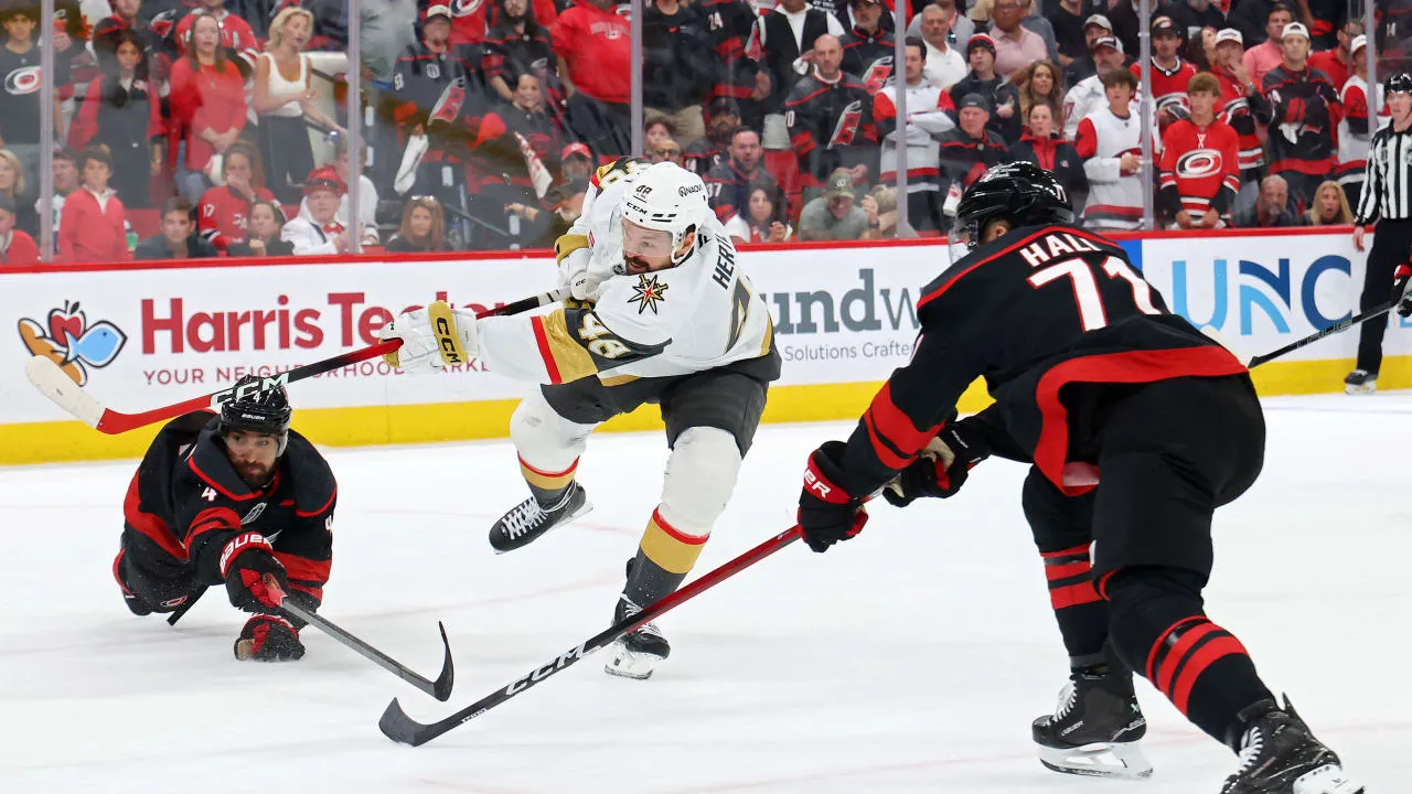 Hurricanes Fall Short in Game 1 as Vegas Capitalizes on Errors - Article News sur NHL Insight