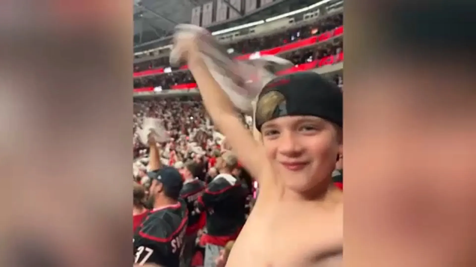 Tarps Off Ignites Hurricanes Rally Ahead of Vegas Game 3 - Article News sur NHL Insight