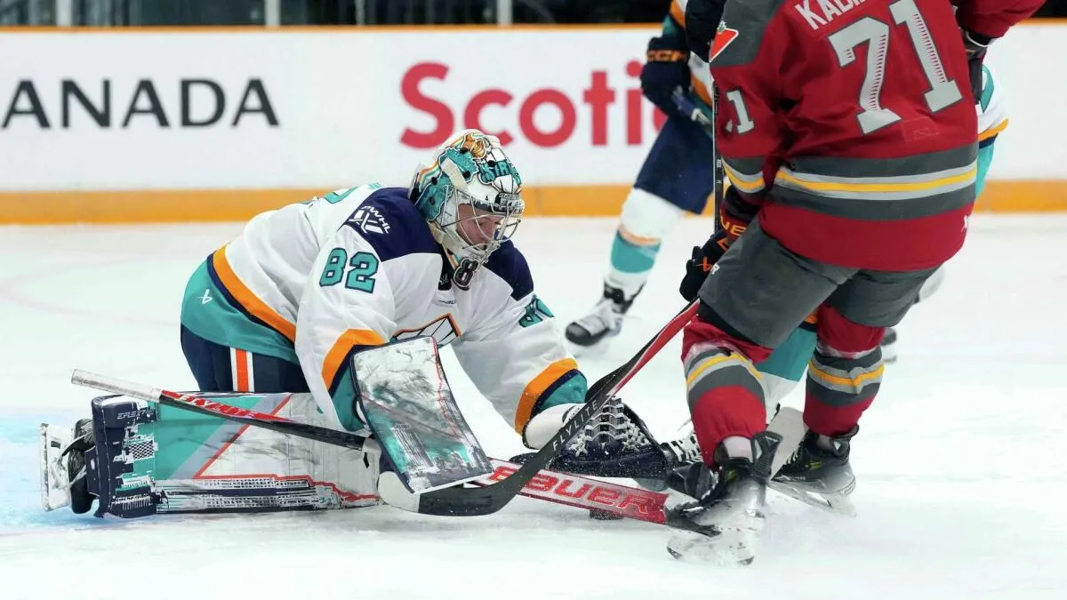 Taylor Girard hat trick powers New York Sirens to 4-0 victory in PWHL 2025-26 season opener - Article News sur NHL Insight