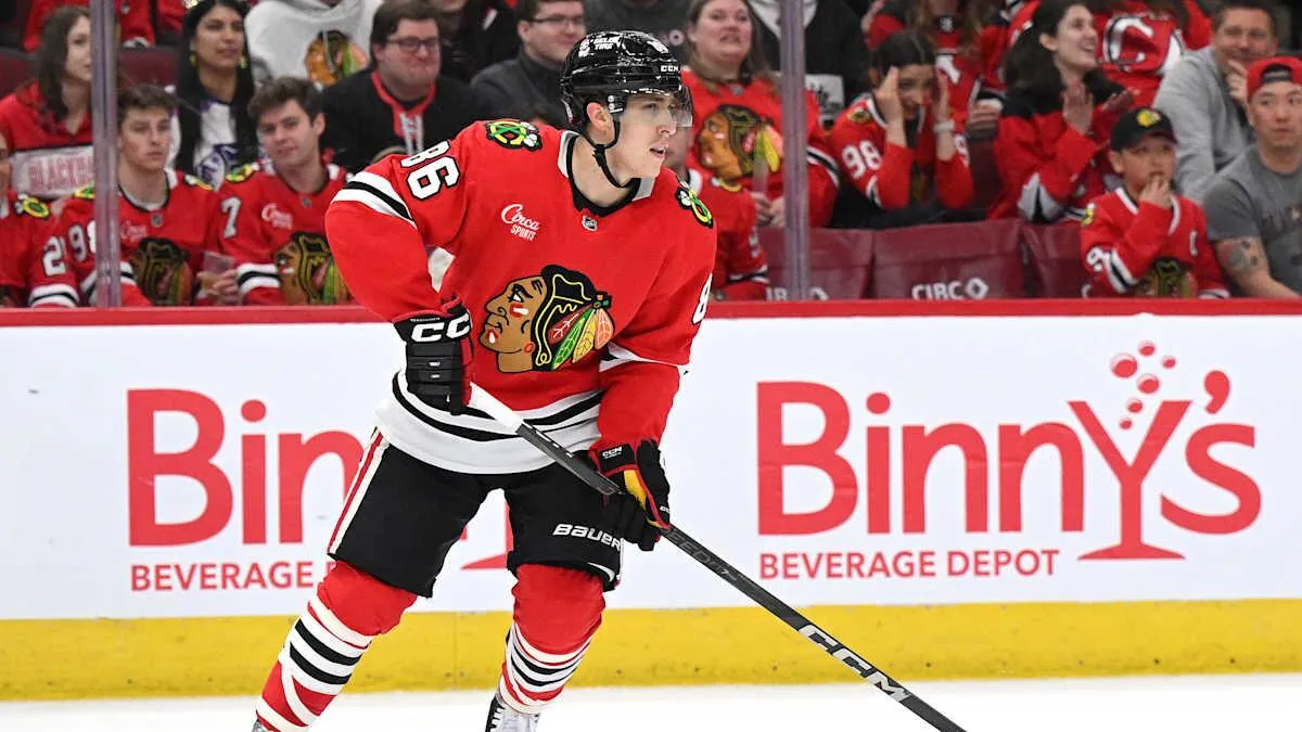 How Teuvo Teravainen mentoring Frank Nazar is shaping the Blackhawks 2025 season - Article Analysis sur NHL Insight