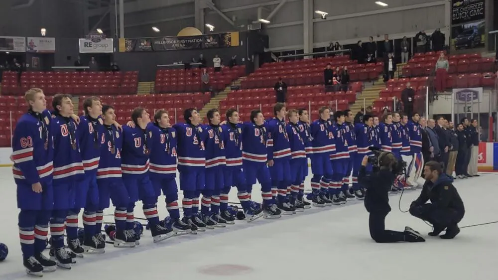 Canada Red wins 2025 Under-17 World Hockey Challenge gold medal 6-3 over Canada White - Article News sur NHL Insight
