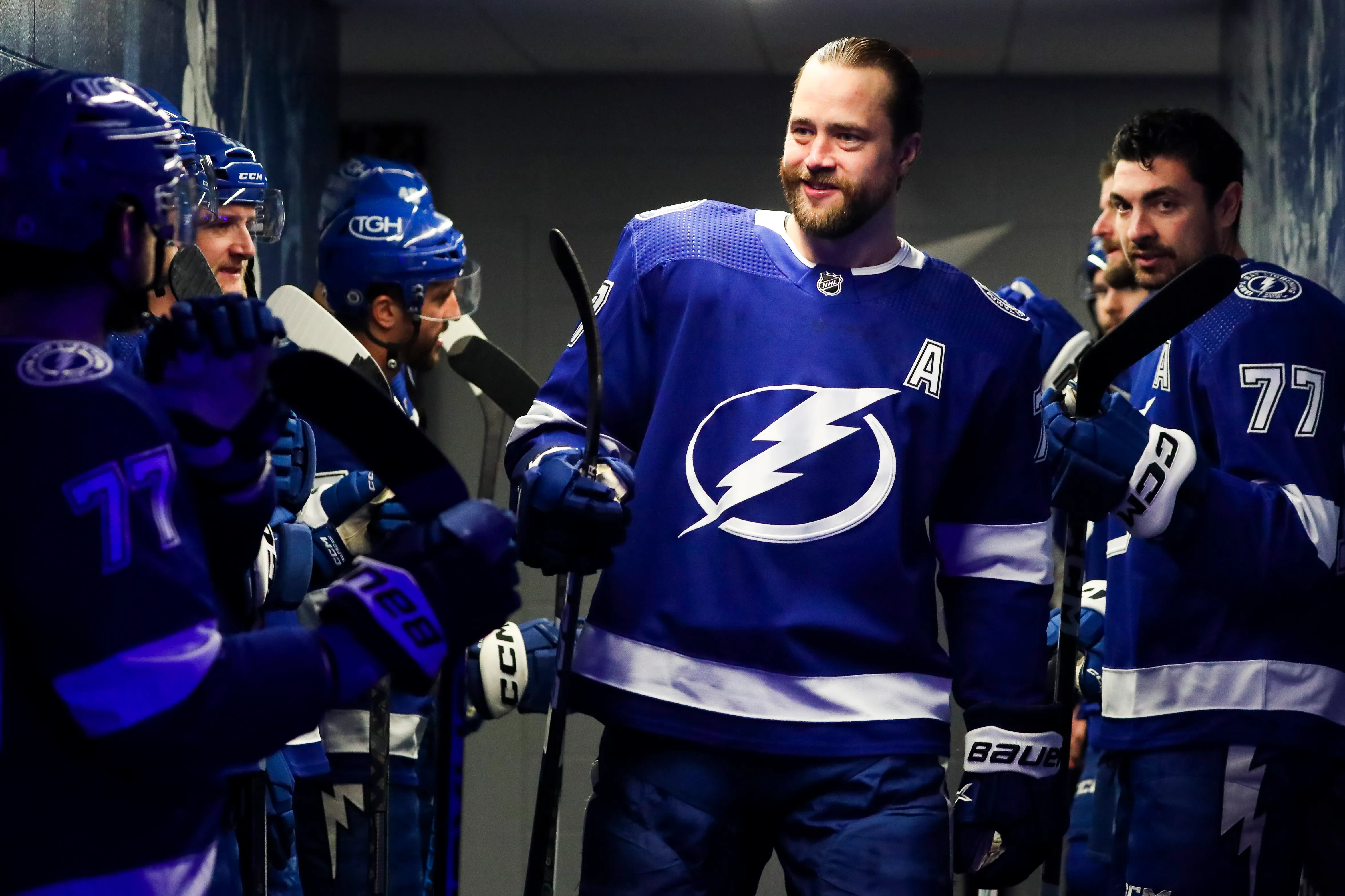 Guys like having him around: Why Lightning captain Victor Hedman is in Montreal for playoffs - Article News sur NHL Insight