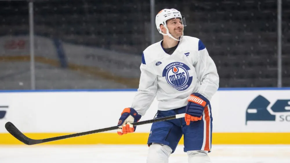 Edmonton Oilers weigh Hyman’s return: third-line deployment to ease him back - Article Draft & Prospects sur NHL Insight