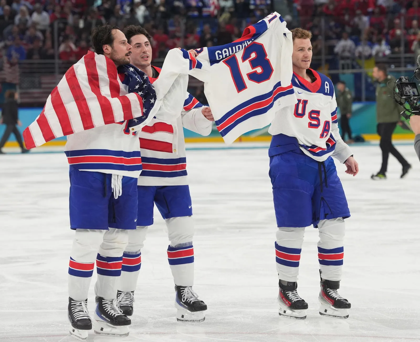Blue Jackets honor Zach Werenski for Olympic gold - Article News sur NHL Insight